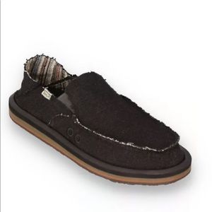 Brand New with tags. Mens Sanuk shoes.